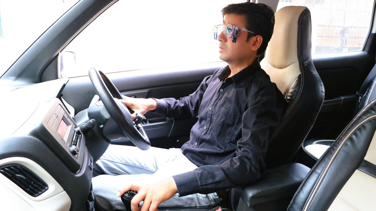 Electrical and electronics engineering project kits for students at Circuits Bazaar